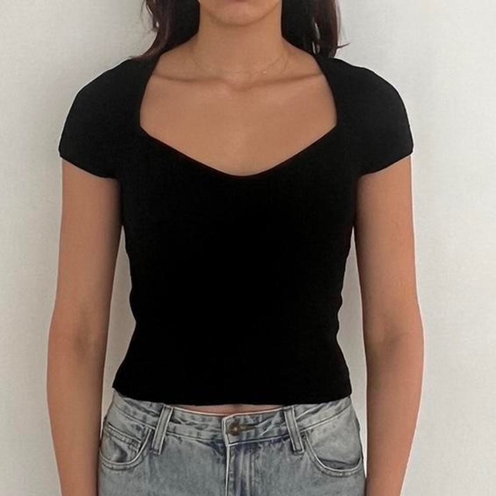 NWT OAK + FORT Short Sleeve Sweetheart Sweater Size M Black - Picture 5 of 5